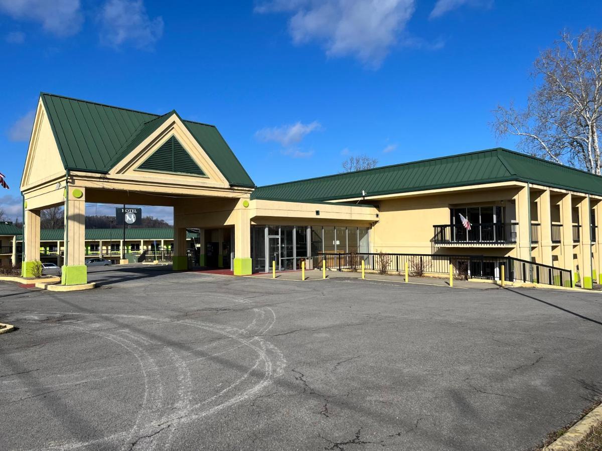 Hotel M - Wvu Area 3*