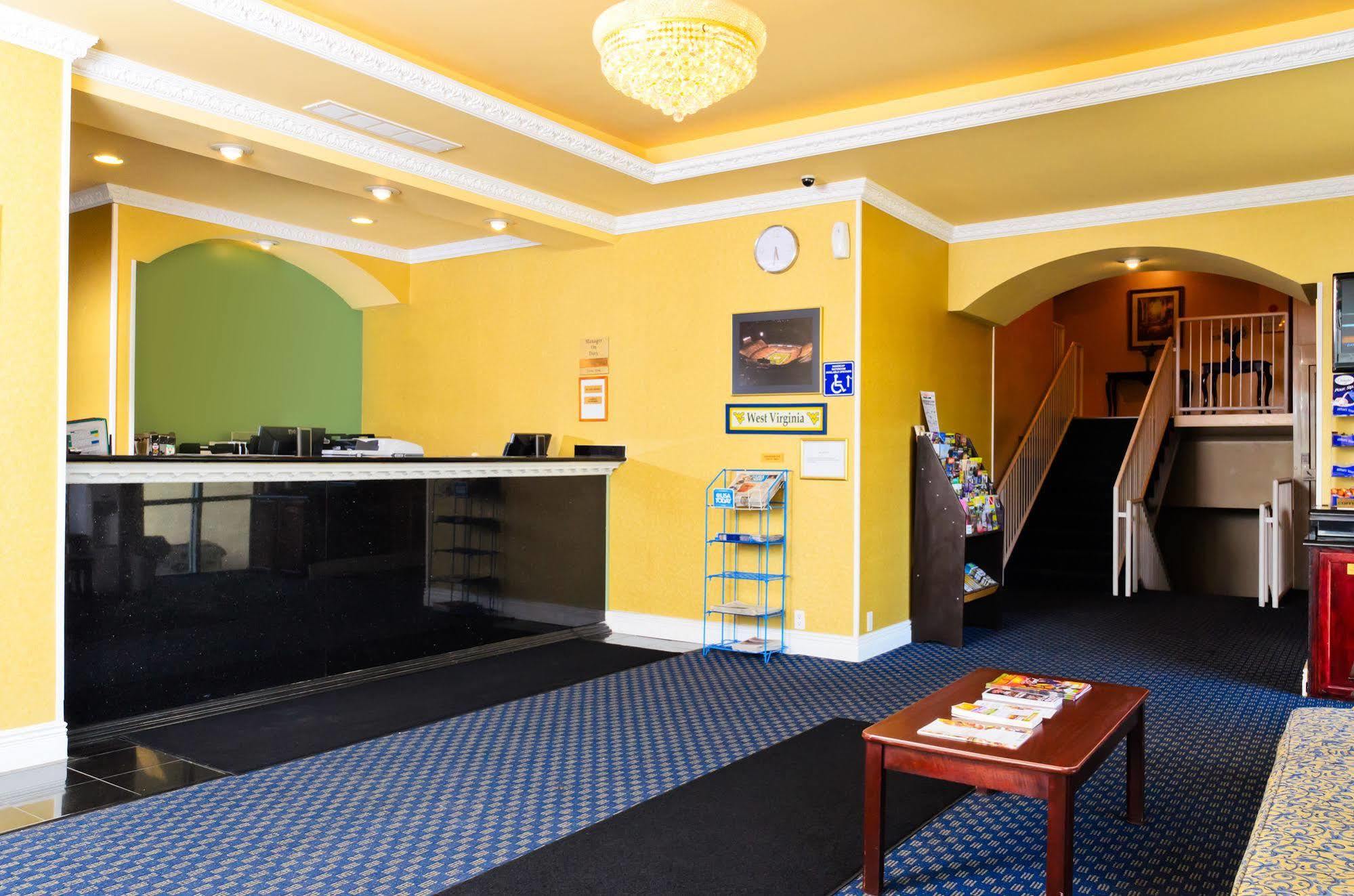 Hotel M - Wvu Area 3*